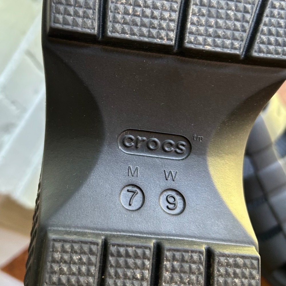 Crocs Stomp Platform Fisherman Sandal Black Women's 9 Chunky Alt Comfort Retro - Picture 7 of 7